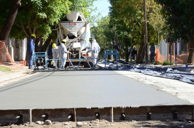 El barrio Rincón de Emilio estará completamente asfaltado en 90 días