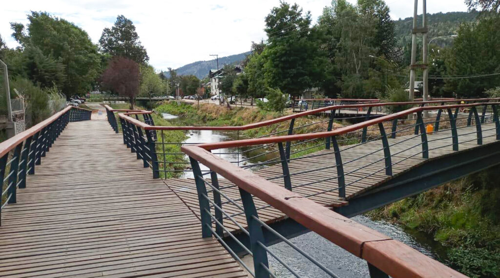 Saloniti firmó la recepción provisoria del Tramo I y habilitó la licitación para el área comercial para Parque Lineal