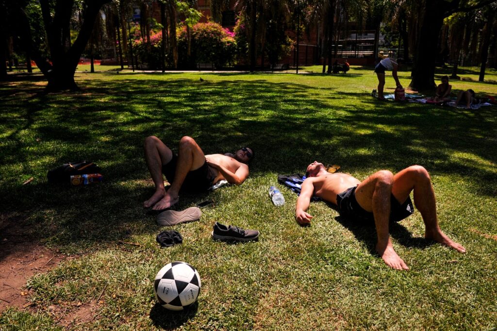 Clima en Neuquén: viernes con máxima de 35° en la región
