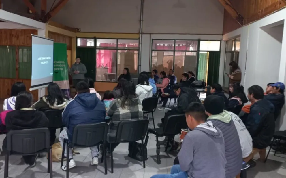 Turismo cerró el año con récord de 2.600 personas capacitadas