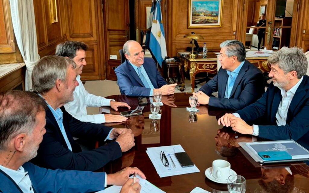Figueroa se reunió con Guillermo Francos por el mantenimiento de la Ruta Nacional 22