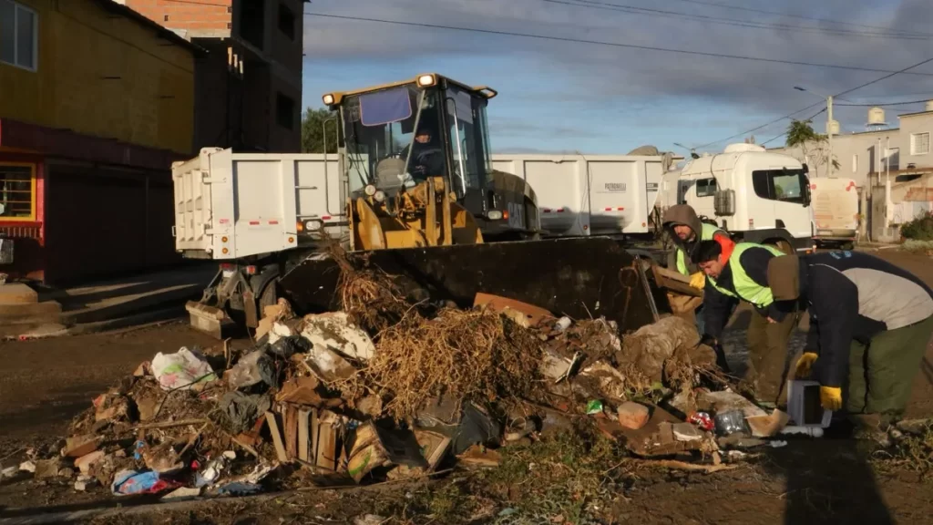 Continúa el operativo Puerta a Puerta en los barrios de la ciudad