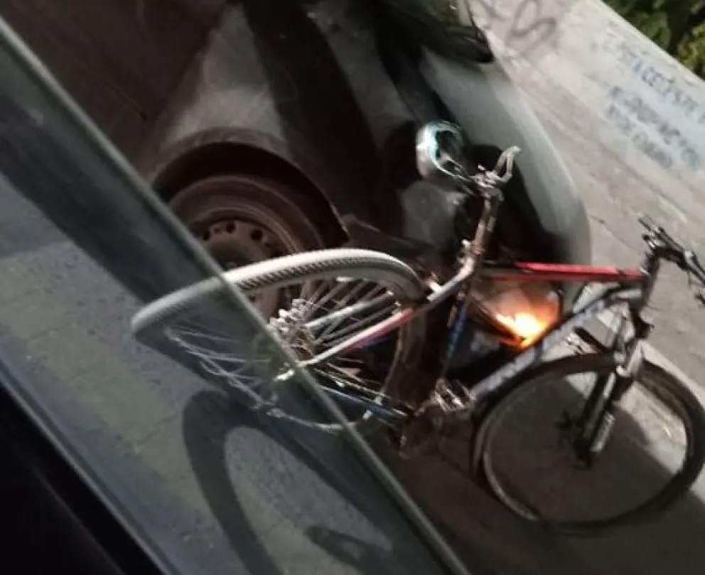 Joven ciclista murió atropellada en el puente carretero