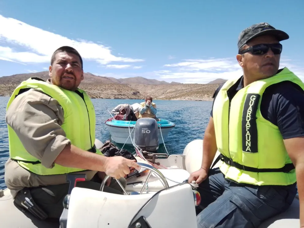 Apareció el pescador que estuvo más de 30 horas perdido en la zona de Alicurá