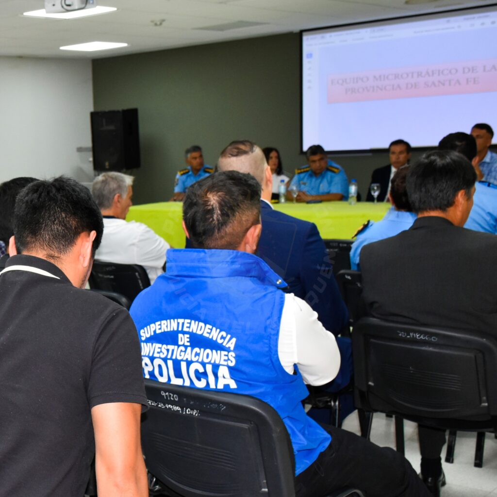 La policía de Neuquén se capacitó en estrategias para combatir el microtráfico