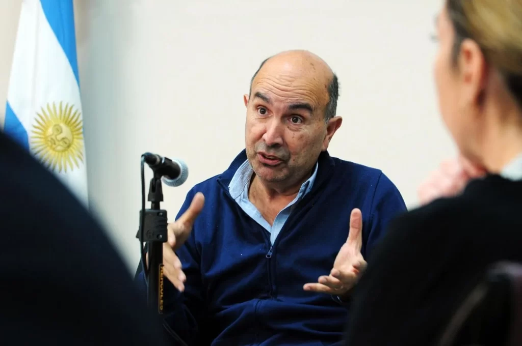 El diputado Bermúdez criticó un fallo judicial que limita el ingreso de nuevos detenidos en cárceles de Neuquén