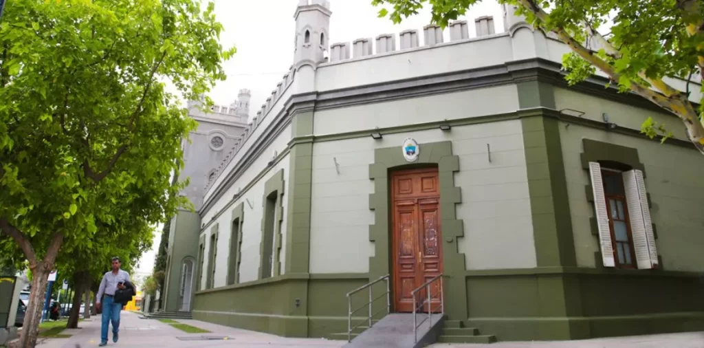 Los viáticos provinciales aumentaron, pero están un 20% por debajo de los nacionales