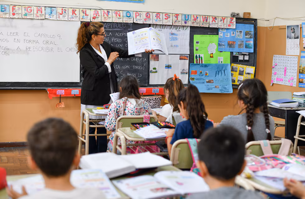 En 2025, casi la mitad de los estudiantes de primaria deberán recuperar horas de clase