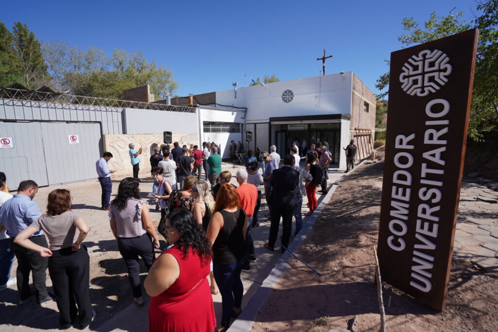 Inauguraron el nuevo comedor de la Universidad Nacional del Comahue