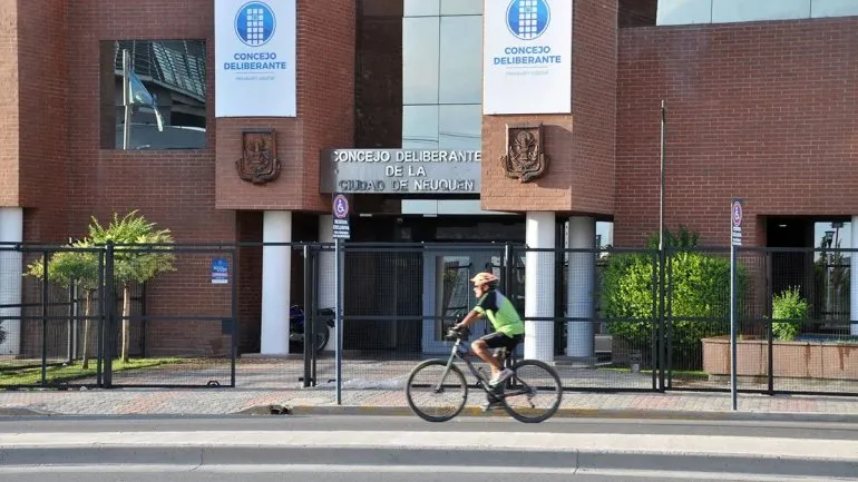 Neuquén continúa con la reducción de tasas y contribuciones municipales