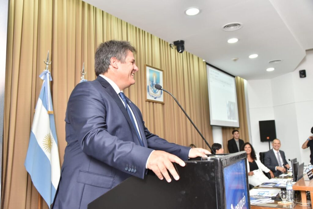 Durante su discurso, Gaido presentó nuevas medidas