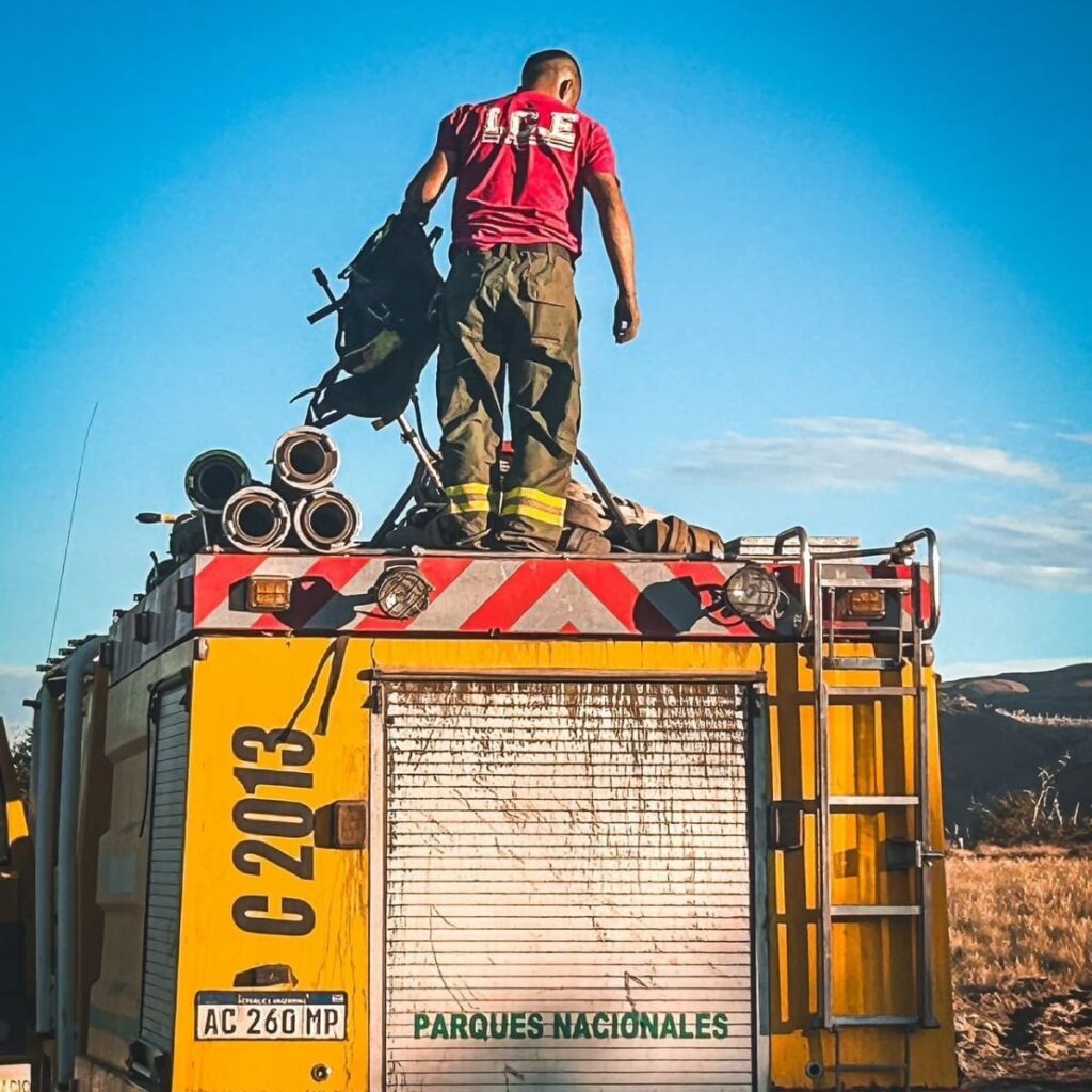 Incendio en el Valle Magdalena: más de 700 personas trabajan en la contención de las llamas