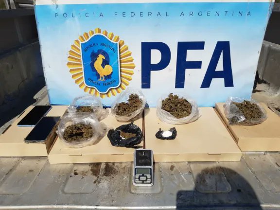 La Policía Federal decomisó cocaína y marihuana en Villa Traful