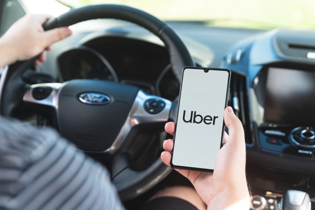 Uber en Neuquén: impulsarán en Comisión la regulación de las aplicaciones de transporte