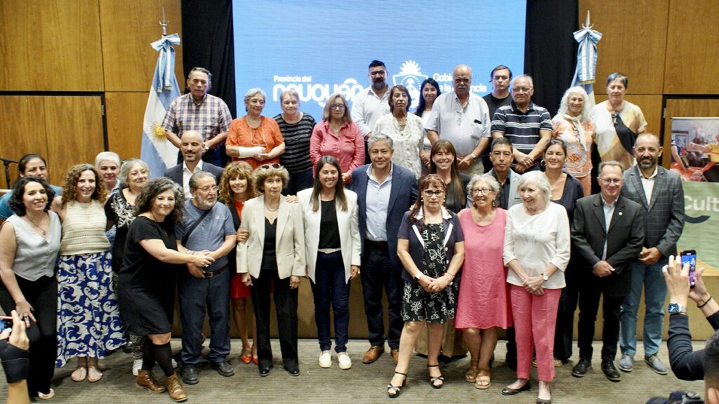 Anuncian un programa de fortalecimiento y actualización para Bibliotecas Populares