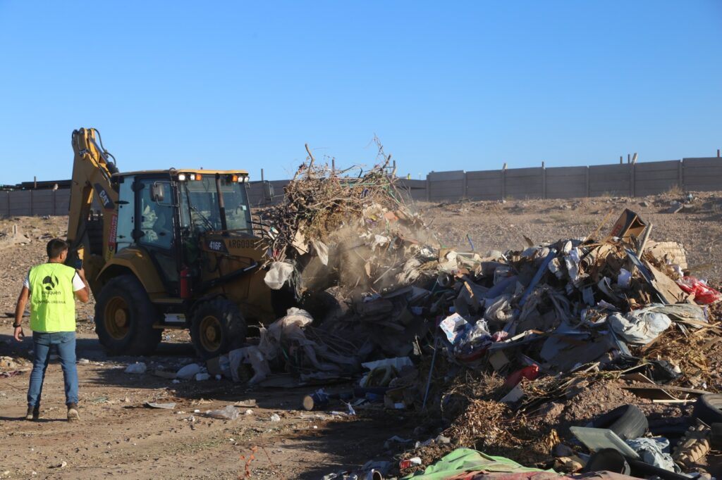 El municipio realiza operativo de limpieza en Autovía Norte