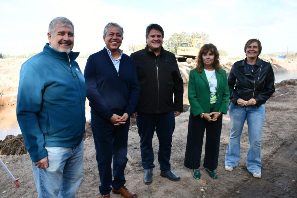 Comenzó la obra de asfalto de la calle Crouzeilles