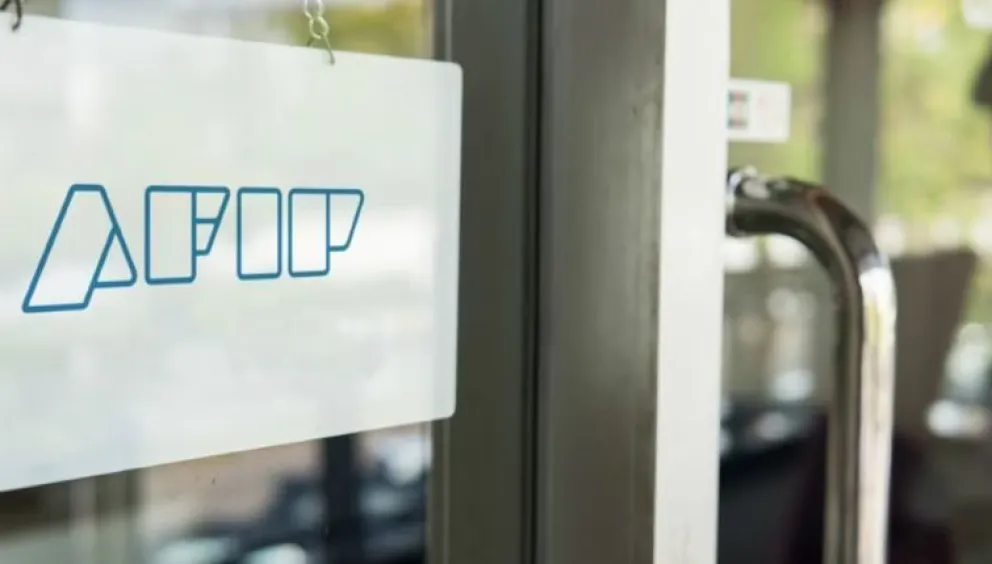 ARCA realiza paro y apagón en Neuquén en protesta contra el ajuste de Milei