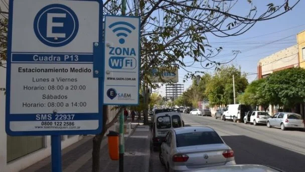Neuquén: posibles modificaciones en las reglas de estacionamiento para hoteles