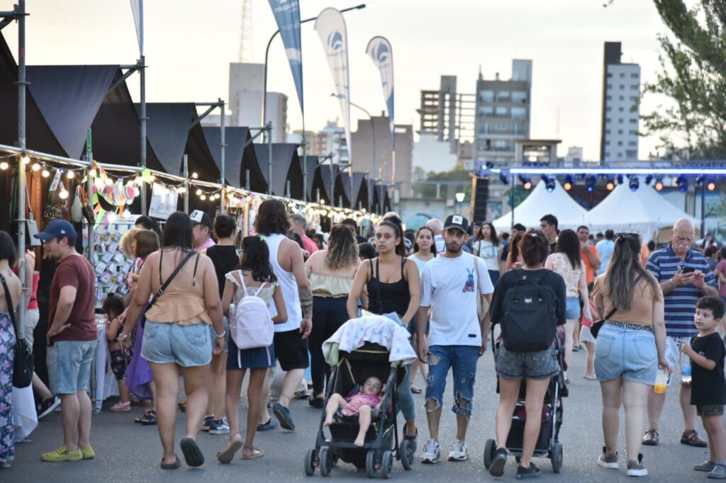 Neuquén Emprende se despide hasta agosto en el Parque Jaime De Nevares