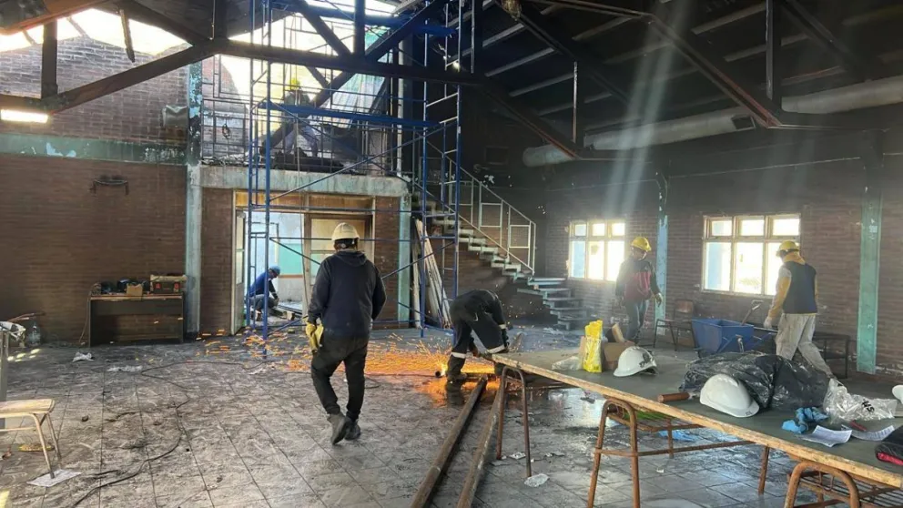 Dieron inicio a la reconstrucción de las escuelas Primaria N° 164 e Infantil 91 de Caviahue