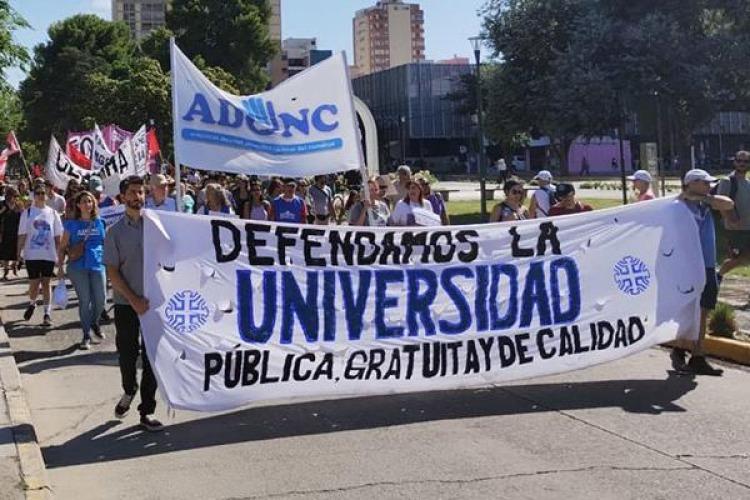 Universidades públicas anuncian un paro de 48 horas el lunes y martes
