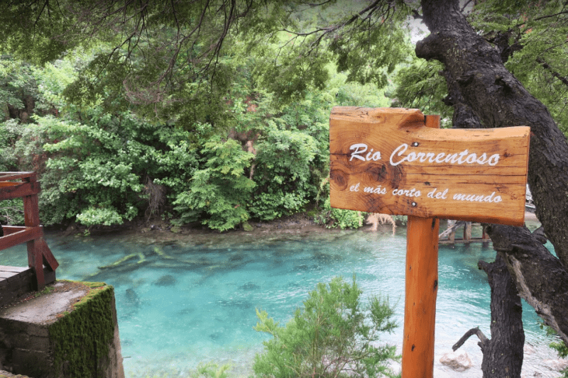 Villa La Angostura: tragedia en el río Correntoso, un joven fallece arrastrado por la corriente