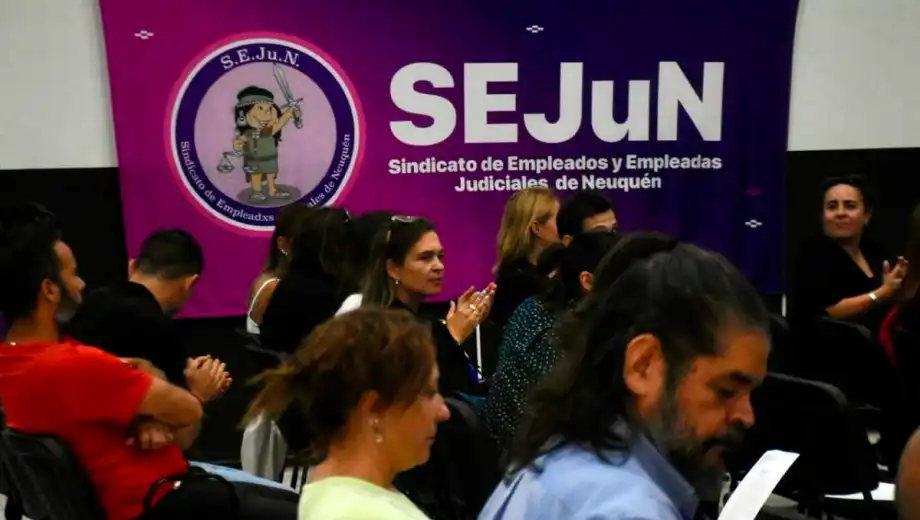 Trabajadores judiciales de Neuquén avalaron el acuerdo salarial para el próximo año