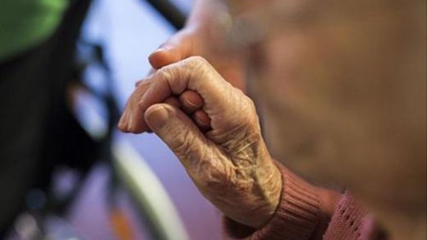 Presentan proyecto para establecer la Defensoría de los mayores