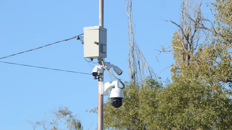 Más seguridad y mejor conducta vial en Neuquén gracias al monitoreo por cámaras