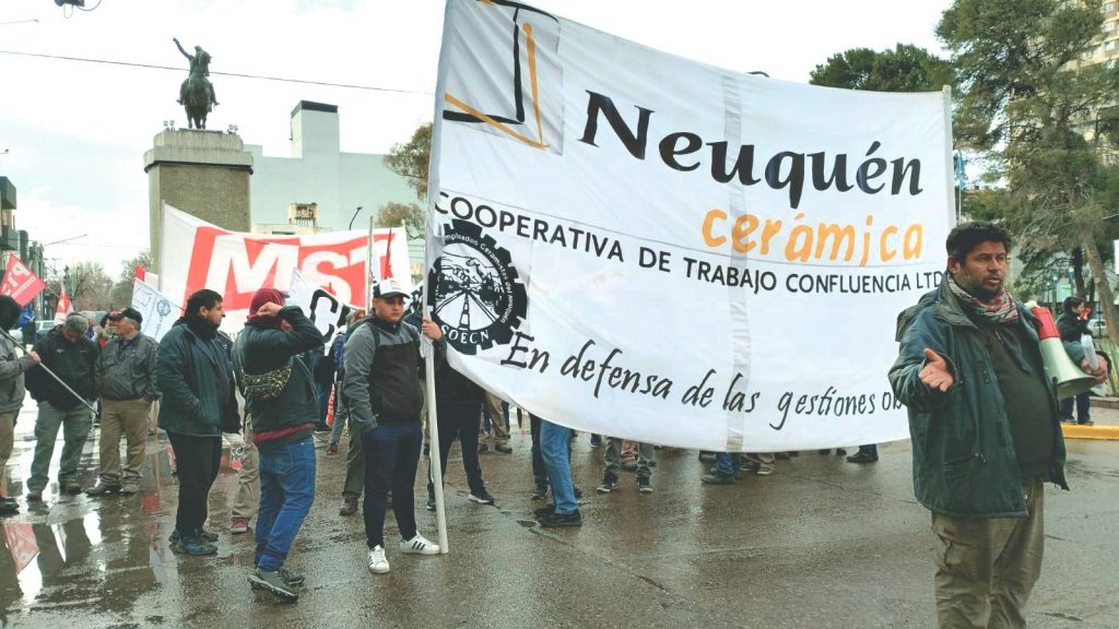 Bermúdez critica beneficios fiscales a cooperativas y apunta a su administración