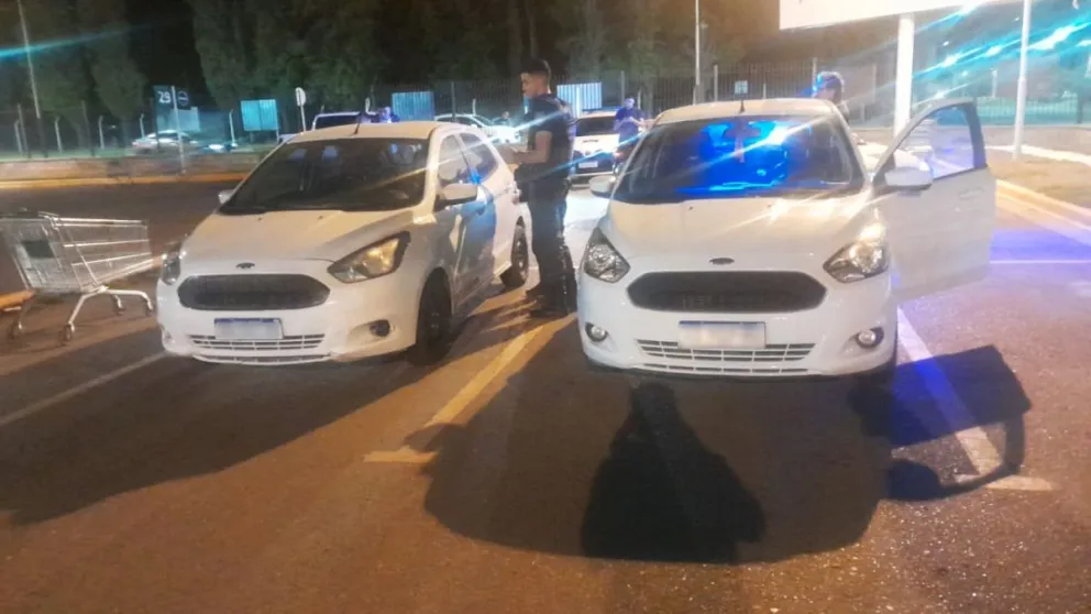 Una llamada casual a su amigo lo llevó a descubrir un vehículo clonado