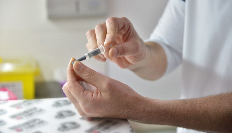 Avanza la ampliación de coberturas de vacunación en población de riesgo