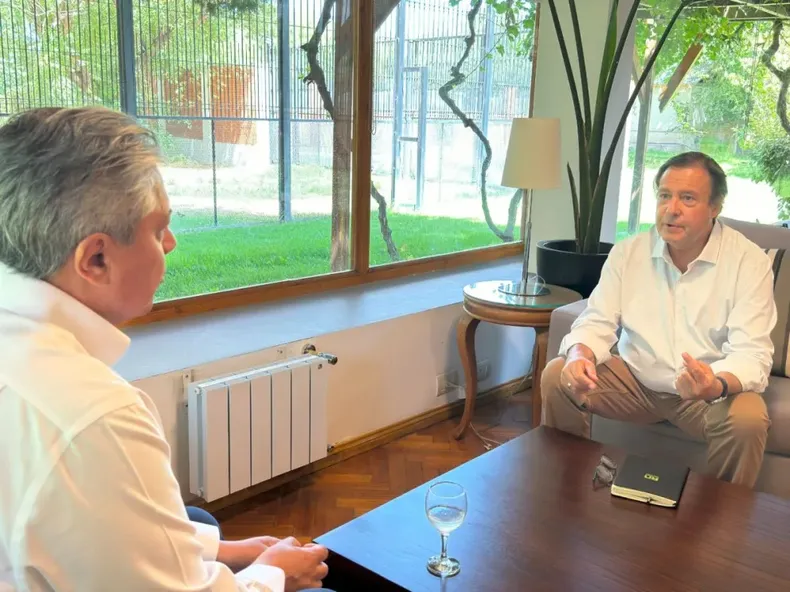 Weretilneck y Figueroa negocian con Nación el futuro de las represas