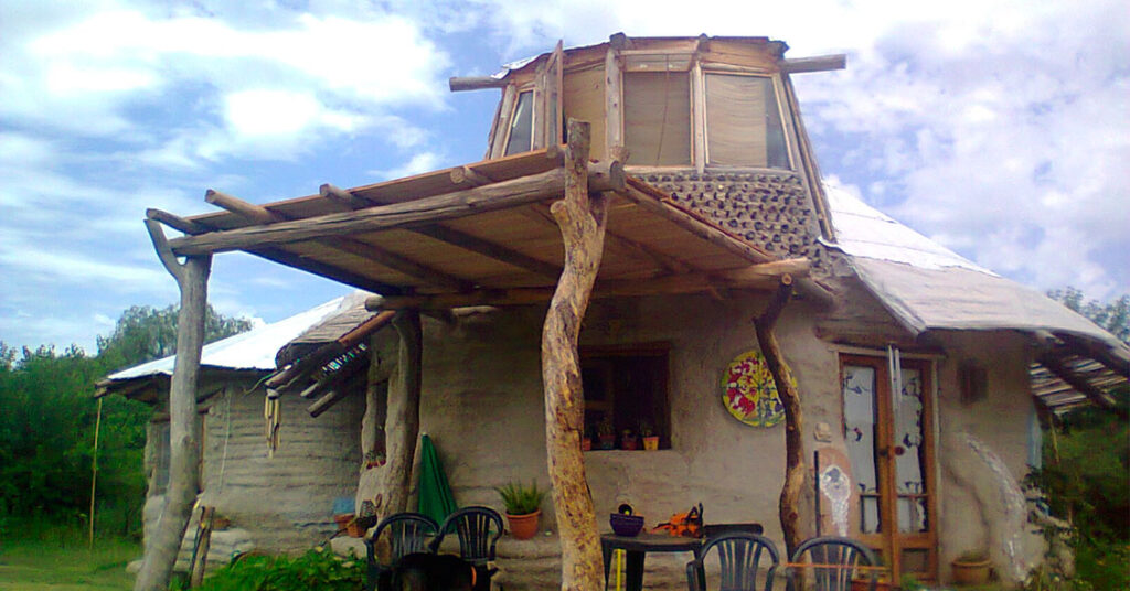 Plottier habilita por ordenanza la construcción con barro y adobe