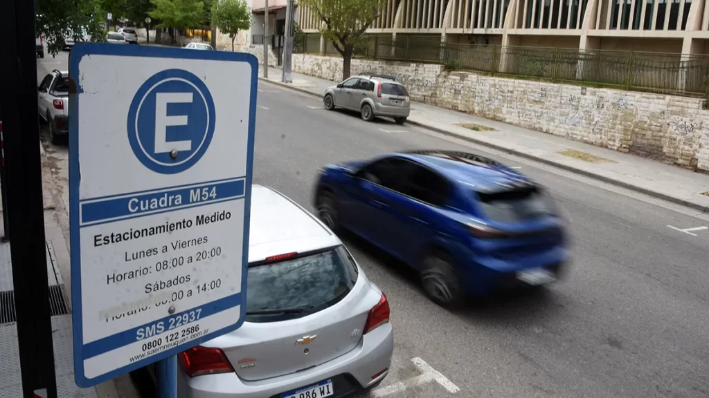 1° de mayo en Neuquén: sin recolección de residuos ni estacionamiento medido