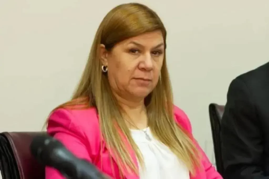 Tribunal limita la inhibición de bienes de Gloria Ruiz