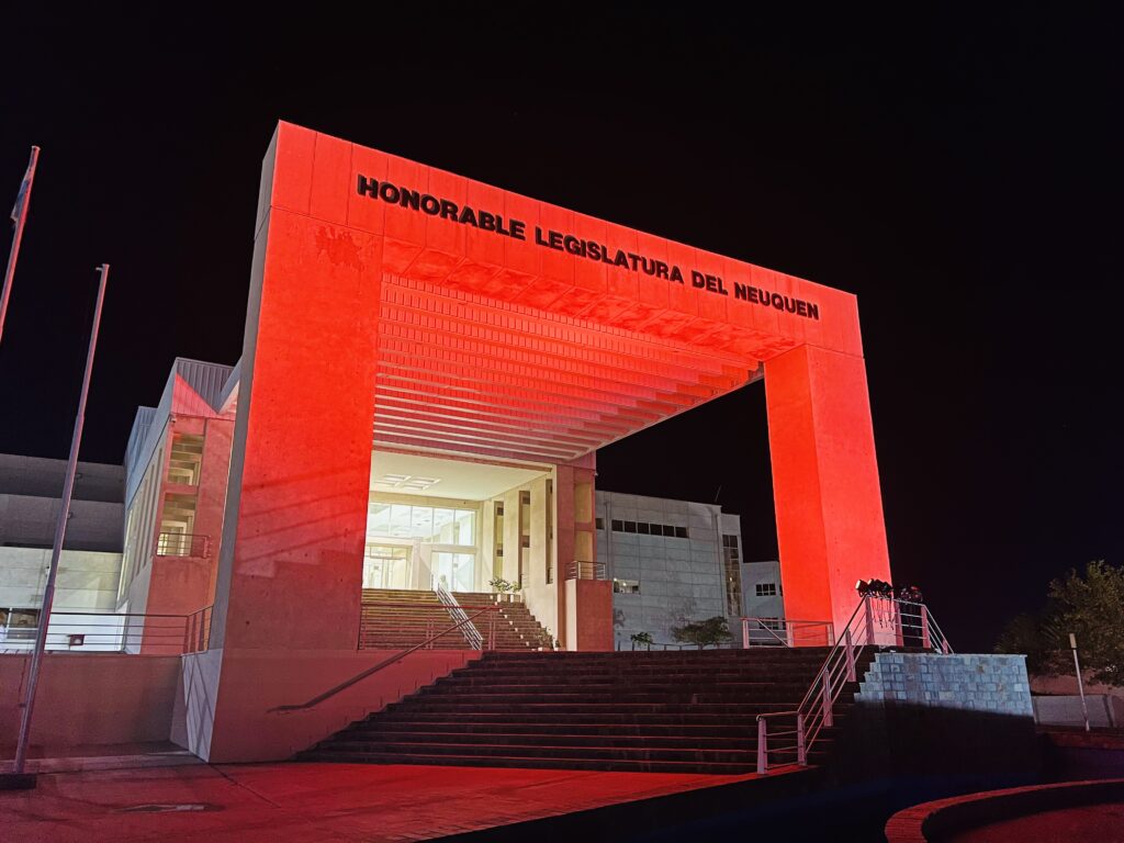 La Legislatura se enciende de naranja para concientizar sobre el Síndrome de Williams