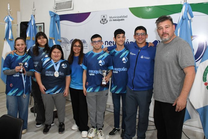 Buena actuación del equipo municipal de natación adaptada en los Juegos ParaEpade