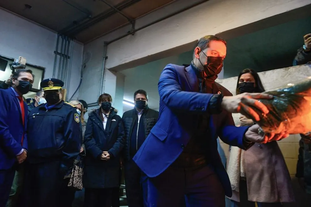 Neuquén concretó la primera incineración de droga secuestrada tras la sanción de la Ley 3488