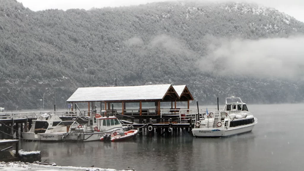 Nevadas y baja visibilidad: alerta meteorológica para la región cordillerana