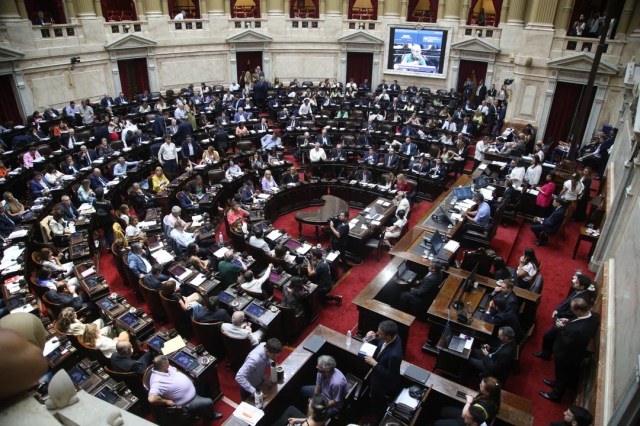 Ficha Limpia avanza en el Congreso con el apoyo del oficialismo en el Senado
