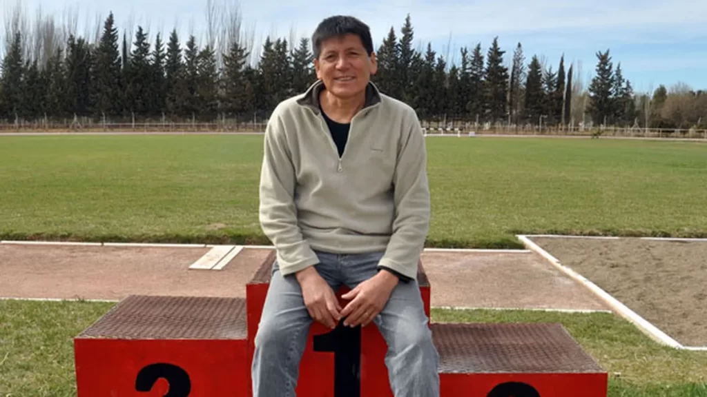 Proponen declarar personalidad ilustre de Neuquén al atleta Tranquilino Valenzuela