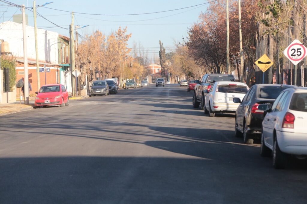 Adoquines deteriorados dan paso al asfalto en varios sectores