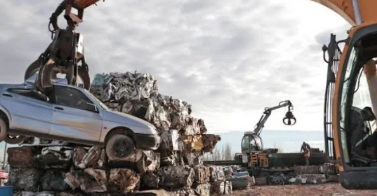 Vehículos sin reclamar pasarán a dominio municipal y serán compactados