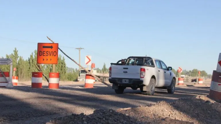 Tránsito desviado en Vista Alegre por tareas viales en Ruta Provincial 7