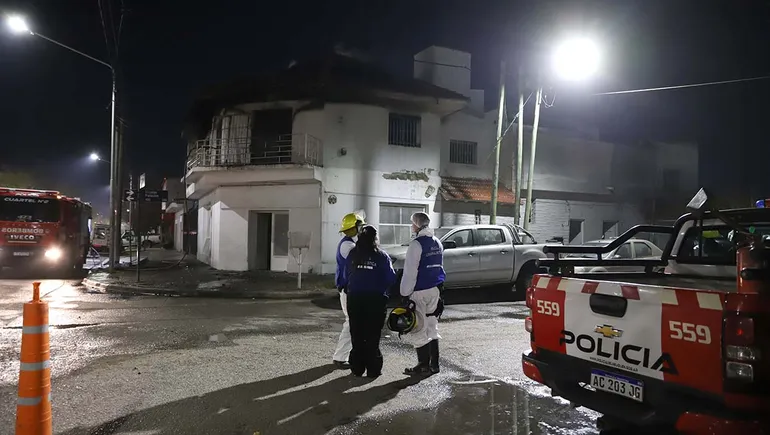 Avanza la investigación por el incendio fatal: harán estudios de ADN