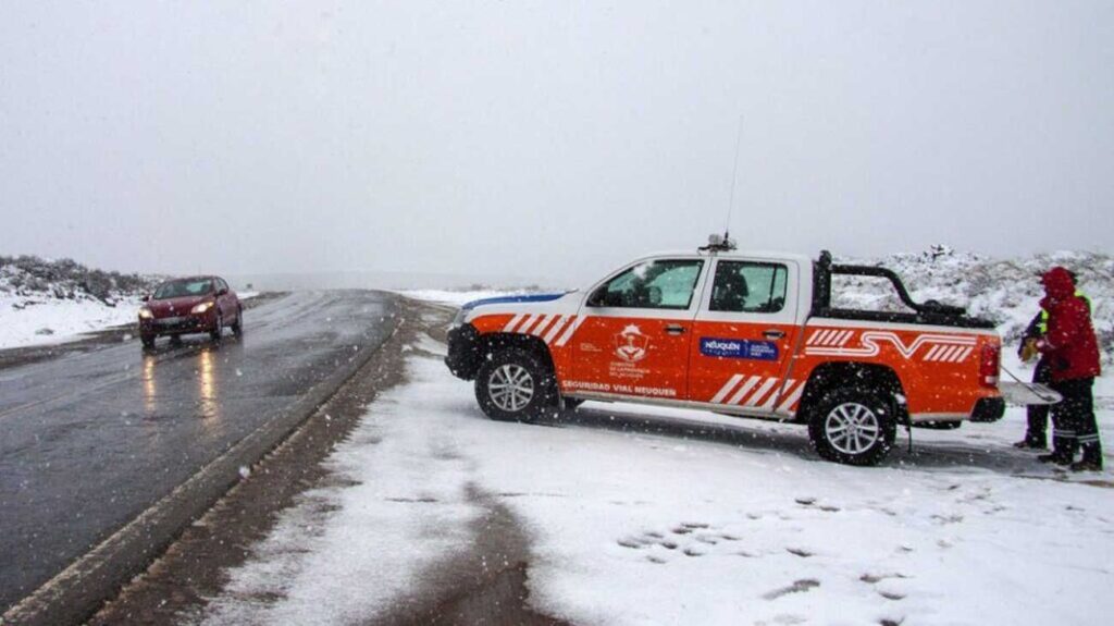 Alerta amarilla por nevadas en la cordillera de Neuquén y Río Negro