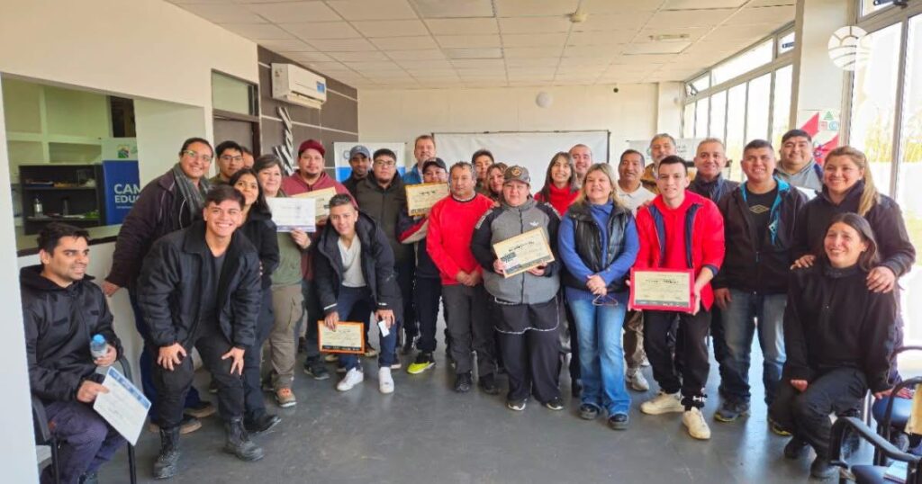 Reconocen a carnicerías por cumplir con buenas prácticas alimentarias
