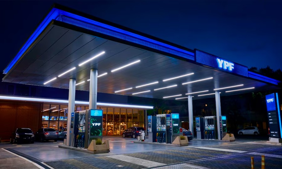 Combustibles más baratos por la noche: YPF cambia su esquema de precios